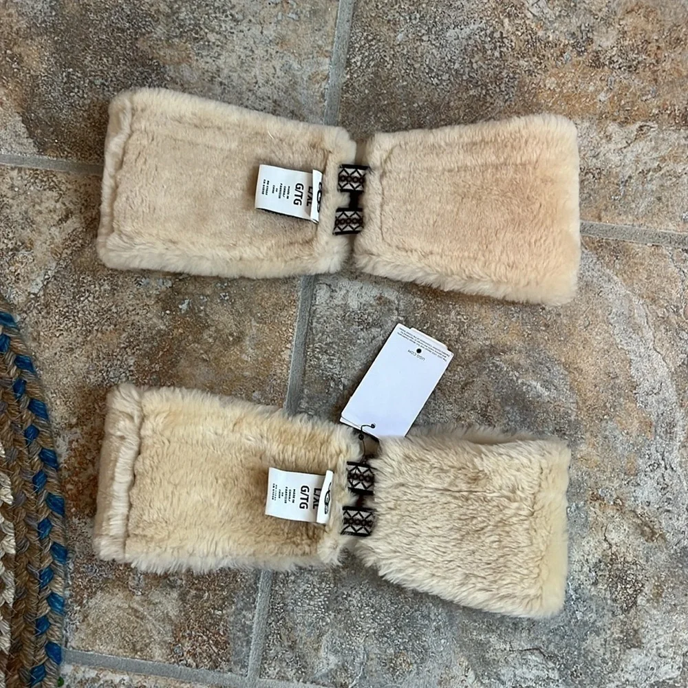 Ugg Tasman Shearling Headband  NWT
